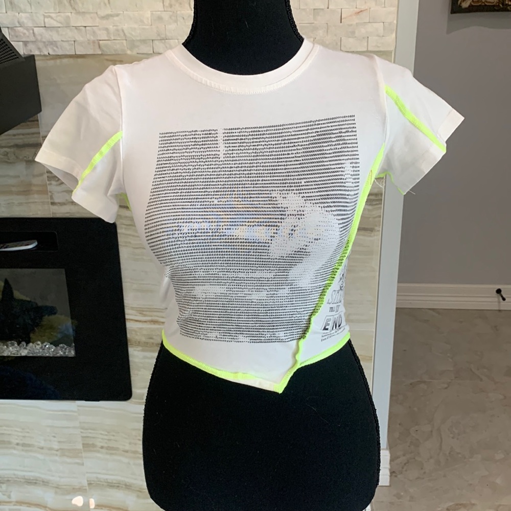 Menddy White with Lime Green Trim Tee. Size S (166)